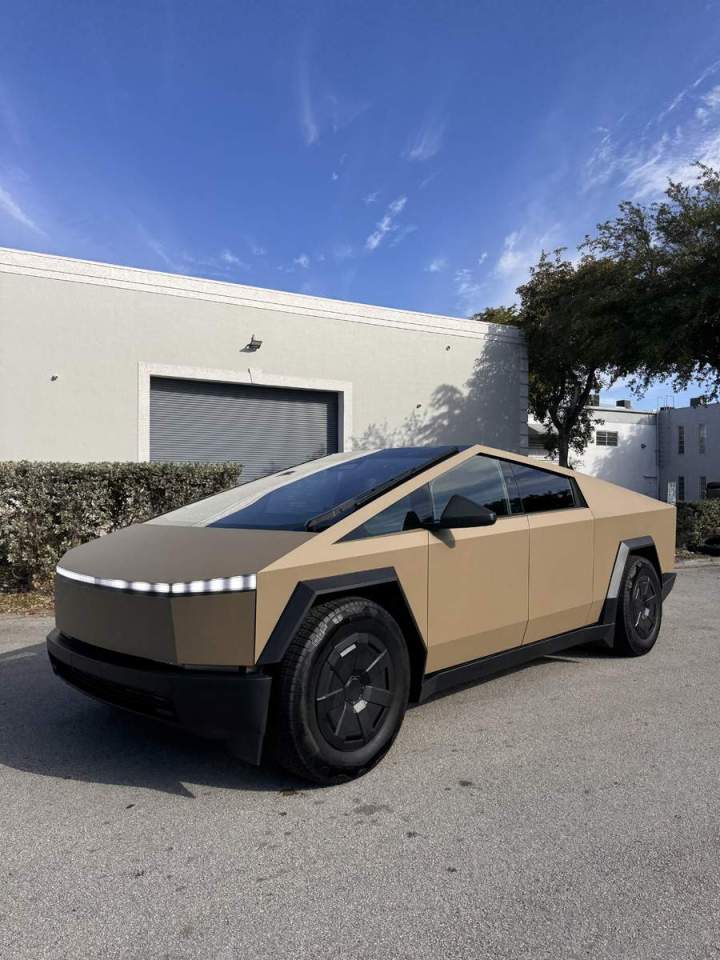 Paint Protection Film Installer – Miami